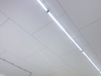 FRP plafond direct verlijmd smooth uitvoering met H-profiel
