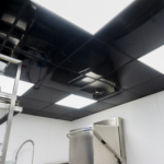 FRP systeemplafond hygiënische plafondafwerking foodproductie