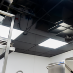 FRP systeemplafond verkrijgbaar in zwart en wit HACCP